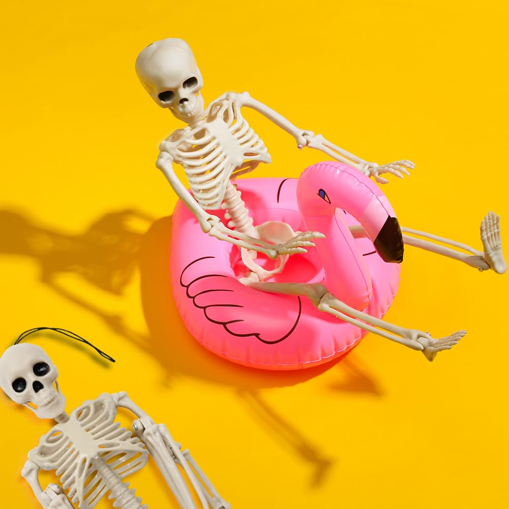 UMEELR 5Pcs Hanging Skeleton Halloween Decorations, 16in Movable Joints Realistic Full Body Poseable Plastic Skeleton for Yard Garden Patio Haunted House Halloween Party Decoration