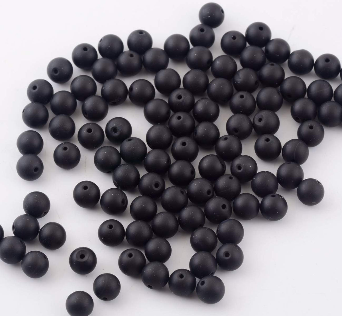 Natural Stone Beads 100pcs 10mm Matte Black Onyx Agate Dull Polish Round Real Stone Beading Loose Gemstone DIY Smooth Beads for Bracelet Necklace Earrings Jewelry Making (Matte Black Onyx, 10mm)