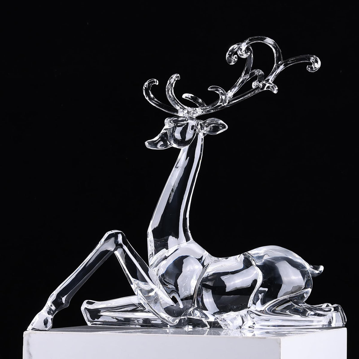 LINYTHER Large Luxury Clear Acrylic Reindeer Figurine for Christmas Decor, Elegant Transparent Crystal-Like Deer Sculpture for Table, Shelf, and Decorative Centerpiece (White Sitting 11.4")
