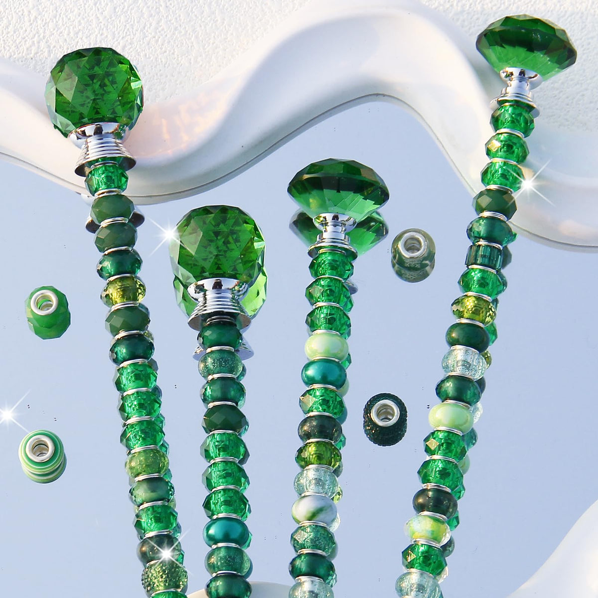 119 Pcs Garden Stake DIY Fairy Wand Plant Stake with Green Large Hole Beads Crystal Diamond Stopper Top 4 Stainless Steel Threaded Rod Beaded Garden Stakes for Outdoor Indoor Yard Patio Decorations