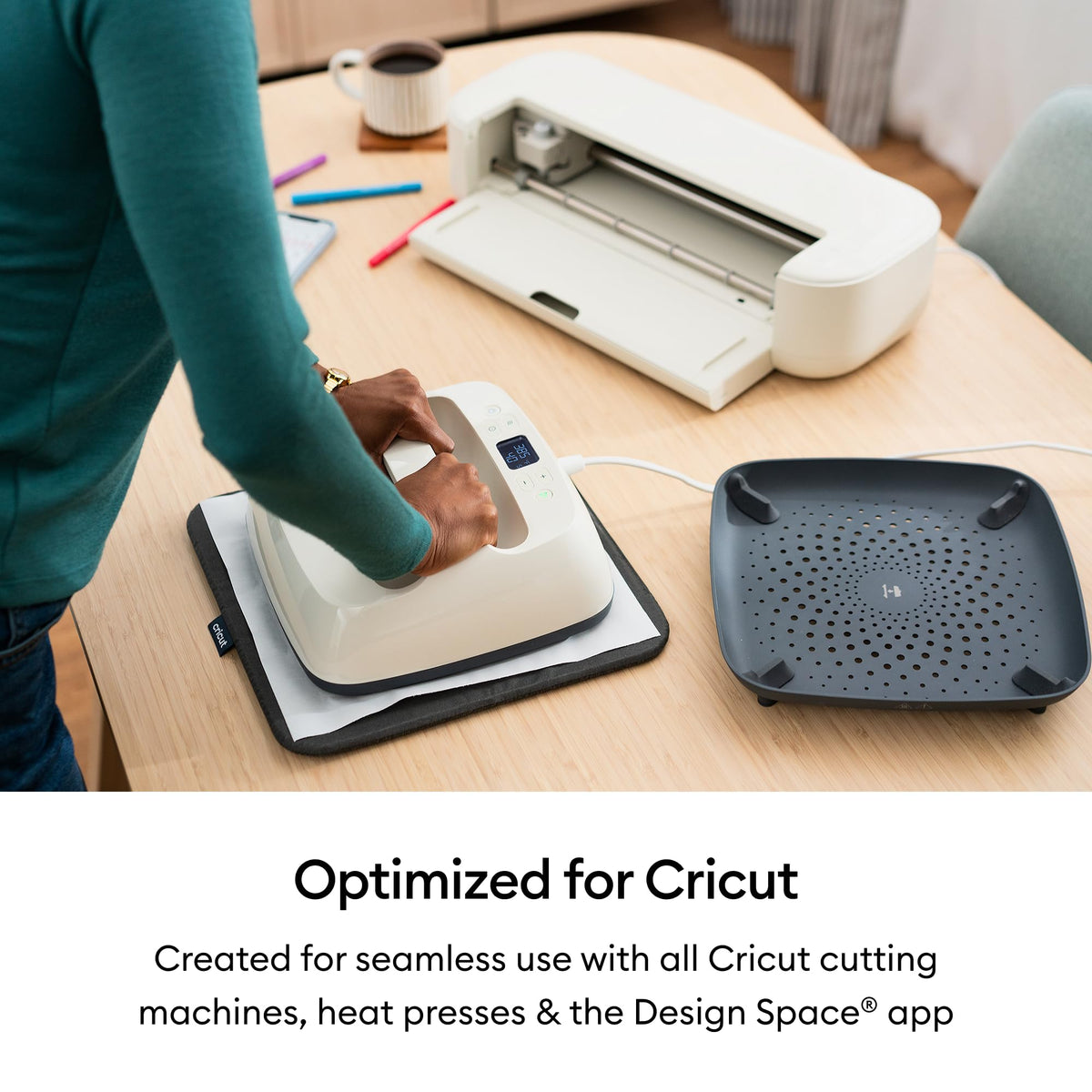 Cricut Iron-On Patch, Neutral Solids - 4 in x 6 in (16 ct) - Repair or Customize Clothing - Machine Washable - No Sewing Needed