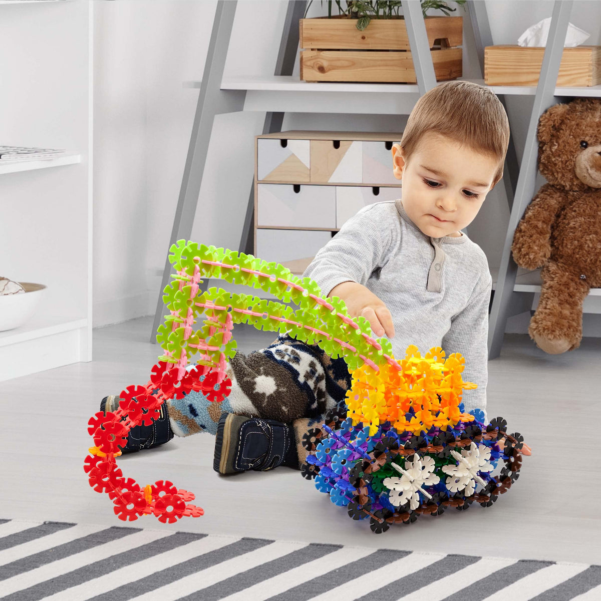 PicassoTiles 550 Piece Building Chips Interlocking Construction Toys Creative Disc Block Toy Kit 3D Stacking Puzzle STEM Learning Early Education for Preschool Montessori Kids Boys Girls Age 3 PTF55