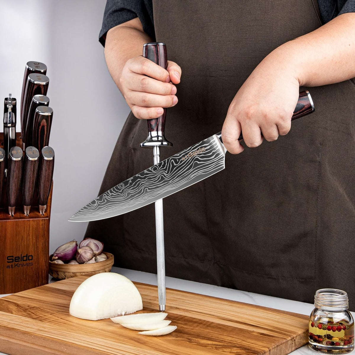 17-Piece Master Chef Knife Block Set – Damascus Steel & Acacia Wood Block