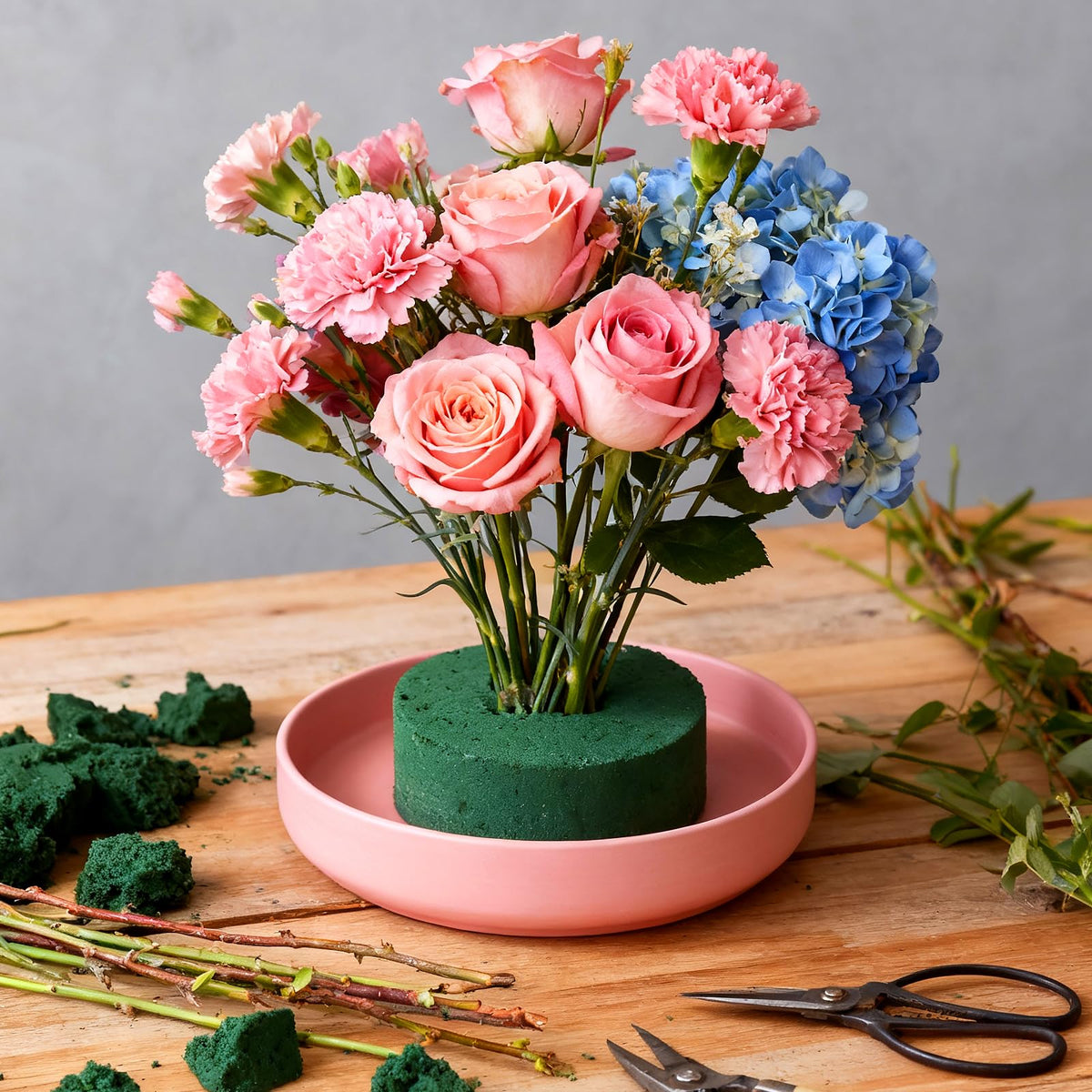 HAKZEON 20 PCS Round Floral Foam Blocks 4.7 Inch, Green Wet Dry Flower Foam for Artificial and Fresh Flower Arrangements Craft