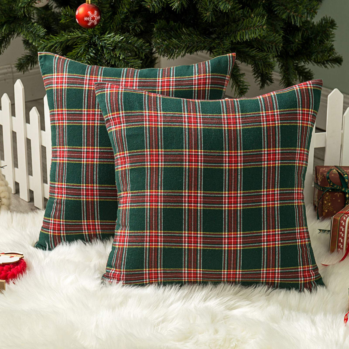 AQOTHES Pack of 2 Christmas Plaid Decorative Throw Pillow Covers Scottish Tartan Cushion Case for Farmhouse Home Holiday Decor Red and Green, 20 x 20 Inches