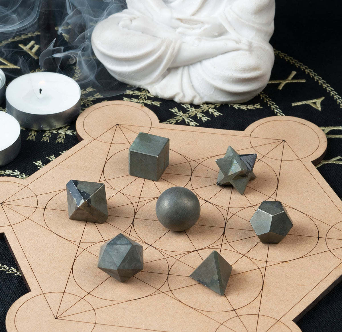 Crocon Golden Pyrite 7 Pcs Platonic Solids Crystal Geometry Set, Platonic Solids Sacred Geometric Stones for Meditation Reiki Balancing Healing Chakra Stone Cleansing Spiritual Good Luck (15-20 mm)