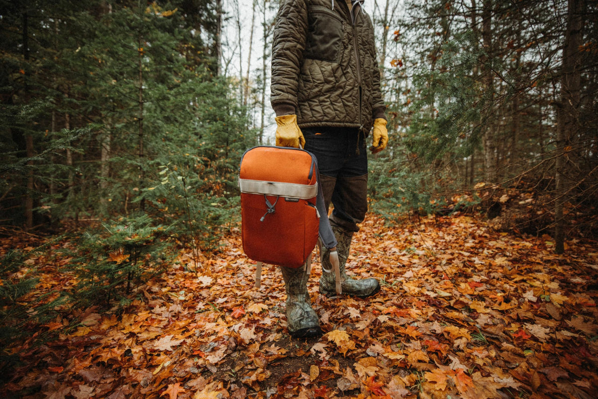 NOMATIC Luma Camera Pack 18L - Camera Backpack Designed by Peter McKinnon - Camera Bag for Photographers (Rust)